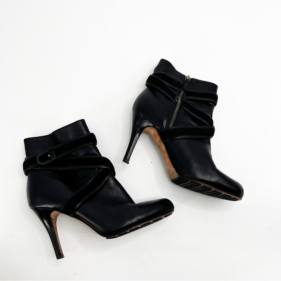 Cole Haan NikeAir Talia Black Leather Heel Ankle Boots Size 8 - Picture 5 of 14